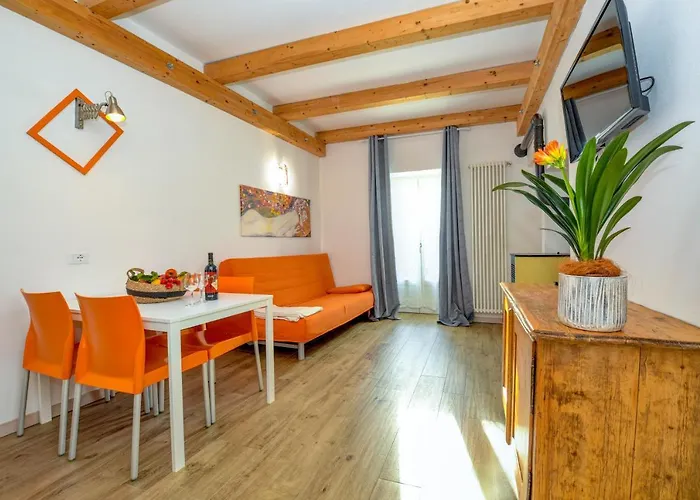 Casa Nel Borgo - Il Picchio